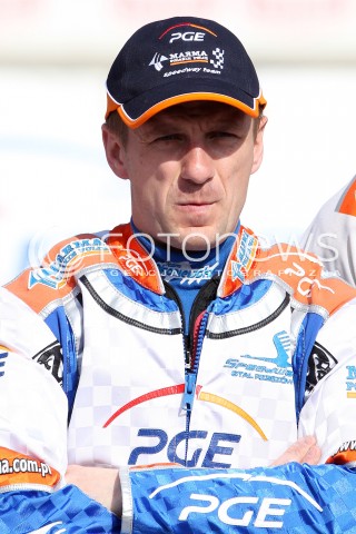  05.05.2013 RZESZOW ZUZEL SPEEDWAY ENEA EKSTRALIGA DERBY MALOPOLSKI MECZ PGE MARMA RZESZOW - UNIA TARNOW N/Z RAFAL OKONIEWSKI SYLWETKA  