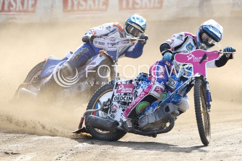  05.05.2013 RZESZOW ZUZEL SPEEDWAY ENEA EKSTRALIGA DERBY MALOPOLSKI MECZ PGE MARMA RZESZOW - UNIA TARNOW N/Z JURICA PAVLIC (NIEBIESKI), ARTIOM LAGUTA (BIALY)  