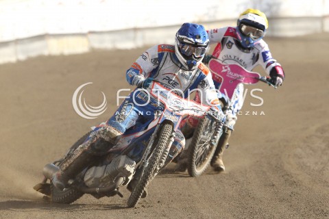  05.05.2013 RZESZOW ZUZEL SPEEDWAY ENEA EKSTRALIGA DERBY MALOPOLSKI MECZ PGE MARMA RZESZOW - UNIA TARNOW N/Z DAWID LAMPART (NIEBIESKI), JAKUB JAMROG (ZOLTY)  