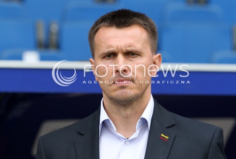  11.05.2013 KRAKOW PILKA NOZNA POLSKA T-MOBILE EKSTRAKLASA SEZON 2012/2013 <br />FOOTBALL POLISH EKSTRAKLASA SEASON 2012/2013 WISLA KRAKOW - KORONA KIELCE <br />N/Z LESZEK OJRZYNSKI TRENER ( HEAD COACH ) SYLWETKA <br /> 