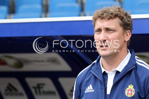  11.05.2013 KRAKOW PILKA NOZNA POLSKA T-MOBILE EKSTRAKLASA SEZON 2012/2013 <br />FOOTBALL POLISH EKSTRAKLASA SEASON 2012/2013 WISLA KRAKOW - KORONA KIELCE <br />N/Z TOMASZ KULAWIK TRENER ( HEAD COACH ) SYLWETKA <br /> 