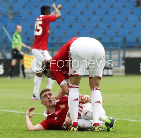  11.05.2013 KRAKOW PILKA NOZNA POLSKA T-MOBILE EKSTRAKLASA SEZON 2012/2013 <br />FOOTBALL POLISH EKSTRAKLASA SEASON 2012/2013 WISLA KRAKOW - KORONA KIELCE <br />N/Z MICHAL CHRAPEK ARKADIUSZ GLOWACKI RADOSC BRAMKA GOL <br /> 