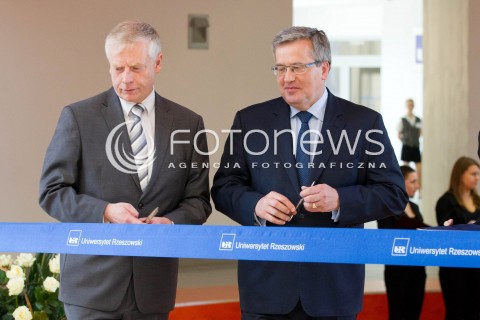  16.05.2013 RZESZOW PREZYDENT RP BRONISLAW KOMOROWSKI NA PODKARPACIU. OTWARCIE UNIWERSYTECKIEGO CENTRUM INNOWACJI I TRANSFERU WIEDZY TECHNICZNO-PRZYRODNICZEJ NA UNIWERSYTECIE RZESZOWSKIM. N/Z BRONISLAW KOMOROWSKI ALEKSANDER BOBKO REKTOR  