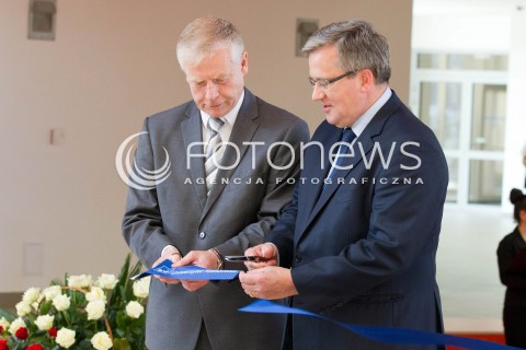  16.05.2013 RZESZOW PREZYDENT RP BRONISLAW KOMOROWSKI NA PODKARPACIU. OTWARCIE UNIWERSYTECKIEGO CENTRUM INNOWACJI I TRANSFERU WIEDZY TECHNICZNO-PRZYRODNICZEJ NA UNIWERSYTECIE RZESZOWSKIM. N/Z BRONISLAW KOMOROWSKI ALEKSANDER BOBKO REKTOR  