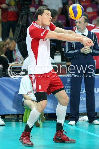  07.06.2013 WARSZAWA TORWAR<br />SIATKOWKA MEZCZYZN LIGA SWIATOWA 2013<br />FIVB VOLLEYBALL WORLD LEAGUE 2012 POLSKA - BRAZYLIA ( POLAND - BRAZIL )<br />N/Z ZBIGNIEW BARTMAN SYLWETKA<br />  