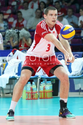  07.06.2013 WARSZAWA TORWAR<br />SIATKOWKA MEZCZYZN LIGA SWIATOWA 2013<br />FIVB VOLLEYBALL WORLD LEAGUE 2012 POLSKA - BRAZYLIA ( POLAND - BRAZIL )<br />N/Z DAWID KONARSKI SYLWETKA<br />  