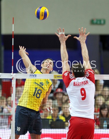  07.06.2013 WARSZAWA TORWAR<br />SIATKOWKA MEZCZYZN LIGA SWIATOWA 2013<br />FIVB VOLLEYBALL WORLD LEAGUE 2012 POLSKA - BRAZYLIA ( POLAND - BRAZIL )<br />N/Z DANTE AMARAL ZBIGNIEW BARTMAN <br />  