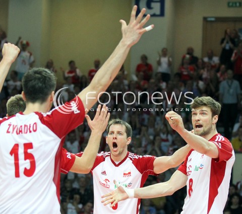  07.06.2013 WARSZAWA TORWAR<br />SIATKOWKA MEZCZYZN LIGA SWIATOWA 2013<br />FIVB VOLLEYBALL WORLD LEAGUE 2012 POLSKA - BRAZYLIA ( POLAND - BRAZIL )<br />N/Z BARTOSZ KUREK ANDRZEJ WRONA LUKASZ ZYGADLO  RADOSC EMOCJE<br />  