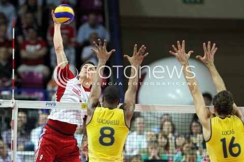  07.06.2013 WARSZAWA TORWAR<br />SIATKOWKA MEZCZYZN LIGA SWIATOWA 2013<br />FIVB VOLLEYBALL WORLD LEAGUE 2012 POLSKA - BRAZYLIA ( POLAND - BRAZIL )<br />N/Z ZBIGNIEW BARTMAN RICARDO LUCARELLI SANTOS DE SOUZA LUCAS SAATKAMP <br />  