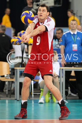  09.06.2013 LODZ ATLAS ARENA<br />SIATKOWKA MEZCZYZN LIGA SWIATOWA 2013<br />FIVB VOLLEYBALL WORLD LEAGUE 2012 POLSKA - BRAZYLIA ( POLAND - BRAZIL )<br />N/Z ZBIGNIEW BARTMAN SYLWETKA <br /> 
