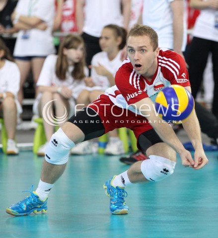  09.06.2013 LODZ ATLAS ARENA<br />SIATKOWKA MEZCZYZN LIGA SWIATOWA 2013<br />FIVB VOLLEYBALL WORLD LEAGUE 2012 POLSKA - BRAZYLIA ( POLAND - BRAZIL )<br />N/Z PAWEL ZATORSKI SYLWETKA <br /> 