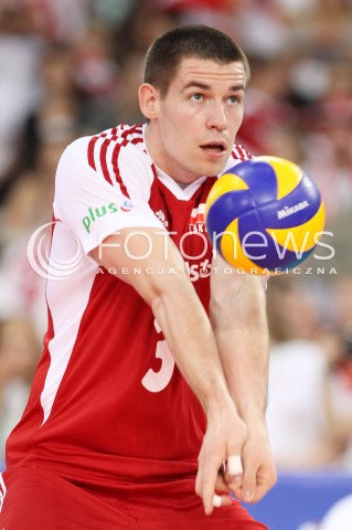 09.06.2013 LODZ ATLAS ARENA<br />SIATKOWKA MEZCZYZN LIGA SWIATOWA 2013<br />FIVB VOLLEYBALL WORLD LEAGUE 2012 POLSKA - BRAZYLIA ( POLAND - BRAZIL )<br />N/Z DAWID KONARSKI SYLWETKA <br /> 
