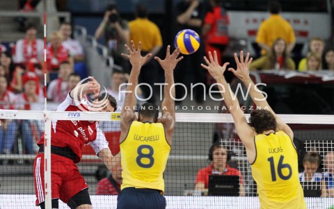  09.06.2013 LODZ ATLAS ARENA<br />SIATKOWKA MEZCZYZN LIGA SWIATOWA 2013<br />FIVB VOLLEYBALL WORLD LEAGUE 2012 POLSKA - BRAZYLIA ( POLAND - BRAZIL )<br />N/Z ZBIGNIEW BARTMAN RICARDO LUCARELLI SANTOS DE SOUZA LUCAS SAATKAMP <br /> 