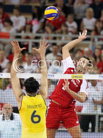  09.06.2013 LODZ ATLAS ARENA<br />SIATKOWKA MEZCZYZN LIGA SWIATOWA 2013<br />FIVB VOLLEYBALL WORLD LEAGUE 2012 POLSKA - BRAZYLIA ( POLAND - BRAZIL )<br />N/Z MICHAL WINIARSKI VISSOTTO ( LEANDRO VISSOTTO NEVES ) <br /> 