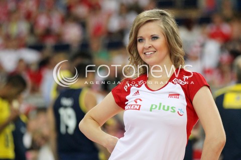  09.06.2013 LODZ ATLAS ARENA<br />SIATKOWKA MEZCZYZN LIGA SWIATOWA 2013<br />FIVB VOLLEYBALL WORLD LEAGUE 2012 POLSKA - BRAZYLIA ( POLAND - BRAZIL )<br />N/Z CHEERLEADERS CHEERLEADER CZYRLIDERKA CZYRLIDERKI KOBIETA TANIEC<br /> 