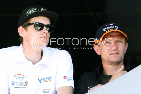  16.06.2013 RZESZOW ZUZEL SPEEDWAY ENEA EKSTRALIGA MECZ PGE MARMA RZESZOW - UNIBAX TORUN <br />
N/Z DENNIS ANDERSSON (L) DARIUSZ SLEDZE TRENER (P)<br />
 