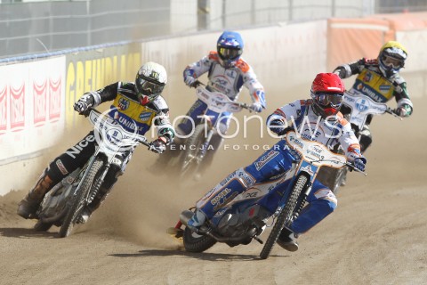 16.06.2013 RZESZOW ZUZEL SPEEDWAY ENEA EKSTRALIGA MECZ PGE MARMA RZESZOW - UNIBAX TORUN <br />N/Z RAFAL OKONIEWSKI (CZERWONY), EMIL PULCZYNSKI (ZOLTY), JURICA PAVLIC (NIEBIESKI), CHRIS HOLDER (BIALY) <br /> 