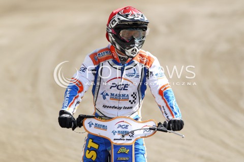  16.06.2013 RZESZOW ZUZEL SPEEDWAY ENEA EKSTRALIGA MECZ PGE MARMA RZESZOW - UNIBAX TORUN <br />
N/Z GRZEGORZ WALASEK (CZERWONY)<br />
 