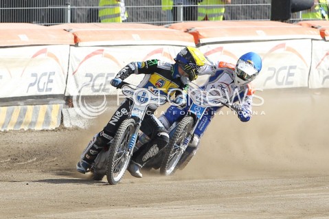  16.06.2013 RZESZOW ZUZEL SPEEDWAY ENEA EKSTRALIGA MECZ PGE MARMA RZESZOW - UNIBAX TORUN <br />
N/Z TOMASZ GOLLOB (ZOLTY), LUKASZ SOWKA (NIEBIESKI) <br />
 
