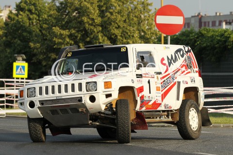  21.06.2013 RZESZOW RAJD BAJA CARPATHIA 2013<br />N/Z MIROSLAV ZAPLETAL MACIEJ MARTON SAMOCHOD HUMMER H3 EVO <br /> 