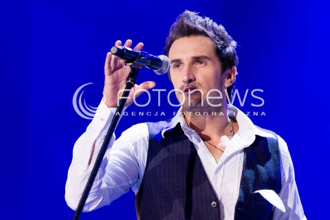  28.06.2013 RZESZOW<br />
EUROPEJSKI STADION KULTURY W RZESZOWIE<br />
KONCERT INAUGURUJACY ZJEDNOCZENI W ROZNORODNOSCI<br />
N/Z SEBASTIAN KARPIEL BULECKA ZESPOL ZAKOPOWER <br />
 