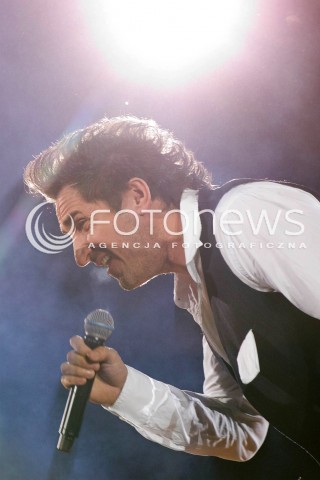  28.06.2013 RZESZOW<br />
EUROPEJSKI STADION KULTURY W RZESZOWIE<br />
KONCERT INAUGURUJACY ZJEDNOCZENI W ROZNORODNOSCI<br />
N/Z SEBASTIAN KARPIEL BULECKA ZESPOL ZAKOPOWER <br />
 