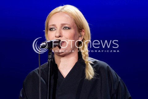  28.06.2013 RZESZOW<br />
EUROPEJSKI STADION KULTURY W RZESZOWIE<br />
KONCERT INAUGURUJACY ZJEDNOCZENI W ROZNORODNOSCI<br />
N/Z KATARZYNA KASIA NOSOWSKA ZESPOL HEY <br />
 