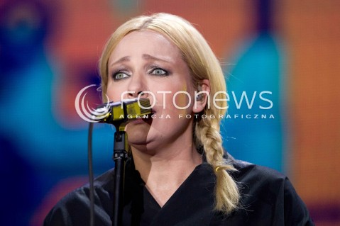  28.06.2013 RZESZOW<br />
EUROPEJSKI STADION KULTURY W RZESZOWIE<br />
KONCERT INAUGURUJACY ZJEDNOCZENI W ROZNORODNOSCI<br />
N/Z KATARZYNA KASIA NOSOWSKA ZESPOL HEY <br />
 