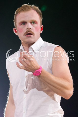  28.06.2013 RZESZOW<br />
EUROPEJSKI STADION KULTURY W RZESZOWIE<br />
KONCERT INAUGURUJACY ZJEDNOCZENI W ROZNORODNOSCI<br />
N/Z PIOTR ROGUCKI ZESPOL COMA <br />
 