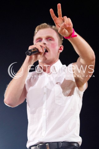  28.06.2013 RZESZOW<br />
EUROPEJSKI STADION KULTURY W RZESZOWIE<br />
KONCERT INAUGURUJACY ZJEDNOCZENI W ROZNORODNOSCI<br />
N/Z PIOTR ROGUCKI ZESPOL COMA <br />
 