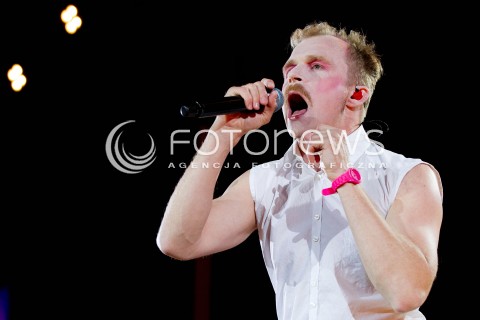  28.06.2013 RZESZOW<br />
EUROPEJSKI STADION KULTURY W RZESZOWIE<br />
KONCERT INAUGURUJACY ZJEDNOCZENI W ROZNORODNOSCI<br />
N/Z PIOTR ROGUCKI ZESPOL COMA <br />
 