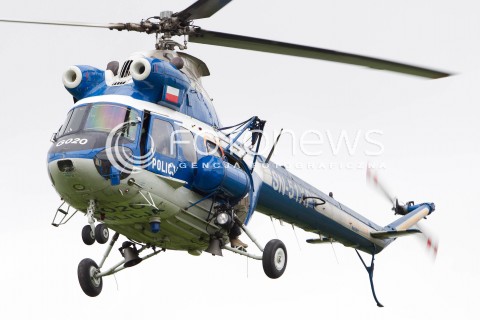  30.06.2013 KRAKOW<br />IX MALOPOLSKI PIKNIK LOTNICZY W KRAKOWIE<br />N/Z HELIKOPTER SMIGLOWIEC POLICYJNY PZL KANIA SN-51XP <br /> 