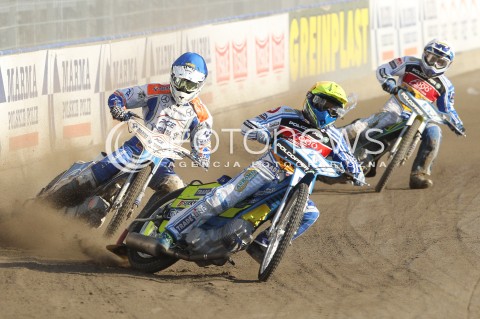  04.07.2013 RZESZOW ZUZEL SPEEDWAY ENEA EKSTRALIGA MECZ PGE MARMA RZESZOW - FOGO UNIA LESZNO <br />N/Z KENNETH BJERRE (ZOLTY), LUKASZ SOWKA (NIEBIESKI), MARCIN NOWAK (BIALY)<br /> 