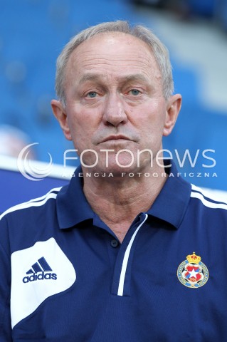  19.07.2013 KRAKOW <br />PILKA NOZNA POLSKA T-MOBILE EKSTRAKLASA SEZON 2013/2014 FOOTBALL POLISH EKSTRAKLASA SEASON 2013/2014 WISLA KRAKOW - GORNIK ZABRZE<br />N/Z FRANCISZEK SMUDA TRENER ( HEAD COACH ) SYLWETKA MINA<br /> 