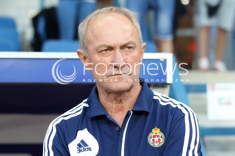  19.07.2013 KRAKOW <br />PILKA NOZNA POLSKA T-MOBILE EKSTRAKLASA SEZON 2013/2014 FOOTBALL POLISH EKSTRAKLASA SEASON 2013/2014 WISLA KRAKOW - GORNIK ZABRZE<br />N/Z FRANCISZEK SMUDA TRENER ( HEAD COACH ) SYLWETKA <br /> 