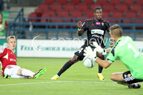  19.07.2013 KRAKOW <br />PILKA NOZNA POLSKA T-MOBILE EKSTRAKLASA SEZON 2013/2014 FOOTBALL POLISH EKSTRAKLASA SEASON 2013/2014 WISLA KRAKOW - GORNIK ZABRZE<br />N/Z PREJUCE NAKOULMA MICHAL MISKIEWICZ NIEWYKORZYSTANA SYTUACJA AKCJA<br /> 