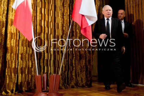  21.07.2013 STRZYZOW <br />
WIZYTA PREZESA PIS JAROSLAWA KACZYNSKIEGO NA PODKARPACIU W ZWIAZKU Z NADCHODZACYMI WYBORAMI UZUPELNIAJACYMI DO SENATU.<br />
N/Z JAROSLAW KACZYNSKI<br />
 