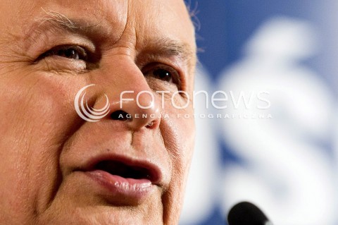  21.07.2013 STRZYZOW <br />
WIZYTA PREZESA PIS JAROSLAWA KACZYNSKIEGO NA PODKARPACIU W ZWIAZKU Z NADCHODZACYMI WYBORAMI UZUPELNIAJACYMI DO SENATU.<br />
N/Z JAROSLAW KACZYNSKI<br />
 