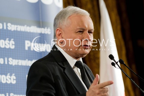  21.07.2013 STRZYZOW <br />
WIZYTA PREZESA PIS JAROSLAWA KACZYNSKIEGO NA PODKARPACIU W ZWIAZKU Z NADCHODZACYMI WYBORAMI UZUPELNIAJACYMI DO SENATU.<br />
N/Z JAROSLAW KACZYNSKI<br />
 