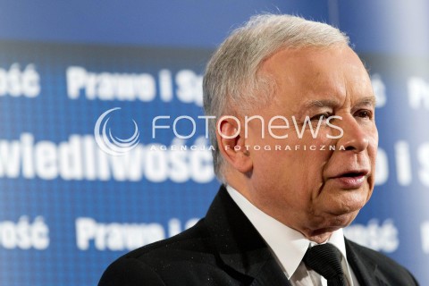  21.07.2013 STRZYZOW <br />
WIZYTA PREZESA PIS JAROSLAWA KACZYNSKIEGO NA PODKARPACIU W ZWIAZKU Z NADCHODZACYMI WYBORAMI UZUPELNIAJACYMI DO SENATU.<br />
N/Z JAROSLAW KACZYNSKI<br />
 