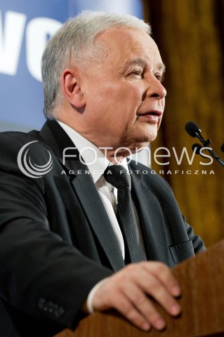  21.07.2013 STRZYZOW <br /><br />WIZYTA PREZESA PIS JAROSLAWA KACZYNSKIEGO NA PODKARPACIU W ZWIAZKU Z NADCHODZACYMI WYBORAMI UZUPELNIAJACYMI DO SENATU.<br /><br />N/Z JAROSLAW KACZYNSKI<br /><br /> 