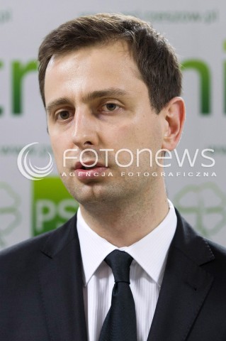  24.07.2013 RZESZOW <br />
KONFERENCJA PRASOWA Z MINISTREM PRACY I POLITYKI SPOLECZNEJ WLADYSLAWEM KOSINIAK KAMYSZ. MINISTER ZACHECAL DO GLOSOWANIA W UZUPELNIAJACYCH DO SENATU NA KANDYDATA PSL MARIUSZA KAWE.<br />
N/Z WLADYSLAW KOSINIAK KAMYSZ <br />
 