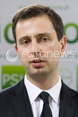  24.07.2013 RZESZOW <br />
KONFERENCJA PRASOWA Z MINISTREM PRACY I POLITYKI SPOLECZNEJ WLADYSLAWEM KOSINIAK KAMYSZ. MINISTER ZACHECAL DO GLOSOWANIA W UZUPELNIAJACYCH DO SENATU NA KANDYDATA PSL MARIUSZA KAWE.<br />
N/Z WLADYSLAW KOSINIAK KAMYSZ <br />
 