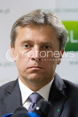  24.07.2013 RZESZOW <br />
KONFERENCJA PRASOWA Z MINISTREM PRACY I POLITYKI SPOLECZNEJ WLADYSLAWEM KOSINIAK KAMYSZ. MINISTER ZACHECAL DO GLOSOWANIA W UZUPELNIAJACYCH DO SENATU NA KANDYDATA PSL MARIUSZA KAWE.<br />
N/Z MARIUSZ KAWA KANDYDAT PSL W WYBORACH UZUPELNIAJACYCH DO SENATU <br />
 