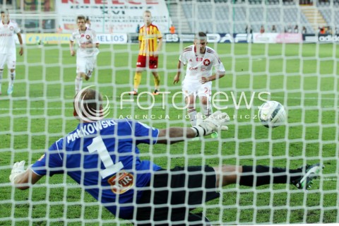  29.07.2013 KRAKOW <br />PILKA NOZNA POLSKA T-MOBILE EKSTRAKLASA SEZON 2013/2014 FOOTBALL POLISH EKSTRAKLASA SEASON 2013/2014 KORONA KIELCE - WISLA KRAKOW<br />N/Z MICHAL CHRAPEK ZBIGNIEW MALKOWSKI KARNY BRAMKA GOL<br /> 