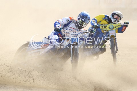  04.08.2013 RZESZOW ZUZEL SPEEDWAY ENEA EKSTRALIGA MECZ PGE MARMA RZESZOW - STAL GORZOW WIELKOPOLSKI <br />N/Z LUKASZ SOWKA (NIEBIESKI), BARTOSZ ZMARZLIK (BIALY)<br /> 