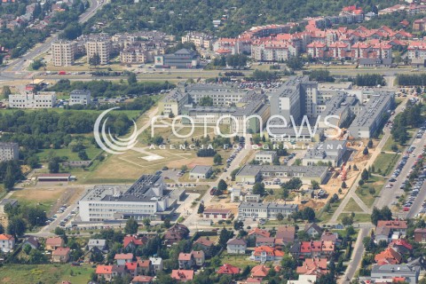  07.08.2013 RZESZOW ZDJECIA LOTNICZE WYKONANE Z SAMOLOTU<br />RZESZOW Z LOTU PTAKA<br />N/Z OSIEDLE POBITNO SZPITAL WOJEWODZKI W RZESZOWIE<br /> 