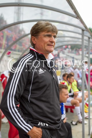  10.08.2013 LODZ PILKA NOZNA T-MOBILE EKSTRAKLASA SEZON 2013/2014 FOOTBALL POLISH EKSTRAKLASA SEASON WIDZEW LODZ - GORNIK ZABRZE N/Z ADAM NAWALKA TRENER SYLWETKA   