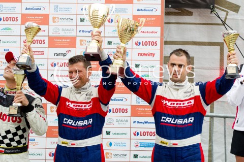  10.08.2013 RZESZOW 22 RAJD RZESZOWSKI - 4 RUNDA LOTOS RAJDOWYCH SAMOCHODOWYCH MISTRZOSTW POLSKI<br />CEREMONIA METY NA RZESZOWSKIM RYNKU<br />N/Z GRZEGORZ GRZYB DANIEL SIATKOWSKI<br /> 