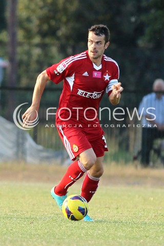  11.08.2013 MIELEC PILKA NOZNA<br />MECZ KONTROLNY MECZ TOWARZYSKI<br />STAL MIELEC - WISLA KRAKOW<br />N/Z PAWEL BROZEK SYLWETKA<br /> 
